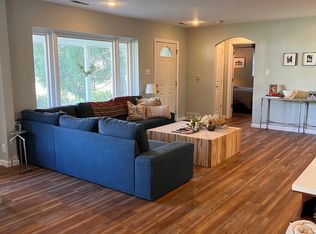 13 Foxboro Rd, Saint Louis, MO 63124