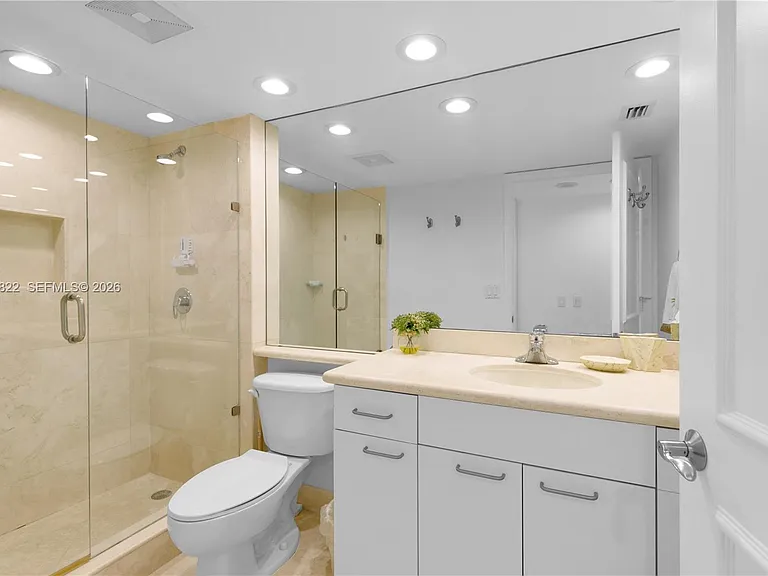 21055 Yacht Club Dr #2310 — Photo 17