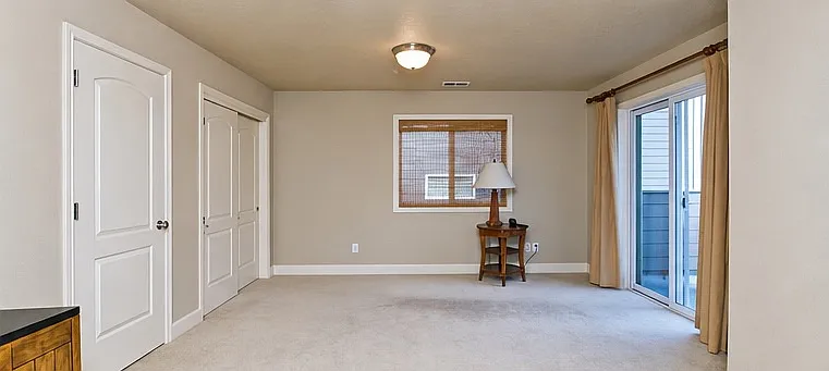 10504 SW Naeve St — Photo 6