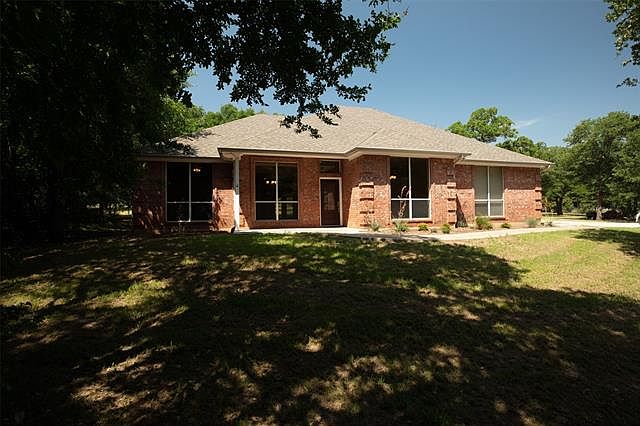 1st image of 416 Paradise Canyon Cir