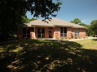 416 Paradise Canyon Cir, Paradise, TX 76073