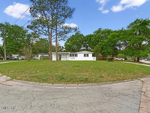 2nd image of 2934 STONEHURST Road W
