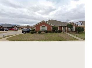 8028 Splitrail Ct, Arlington, TX 76002