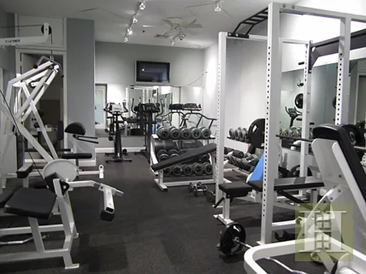 Rented by Halstead Real Estate | media 32