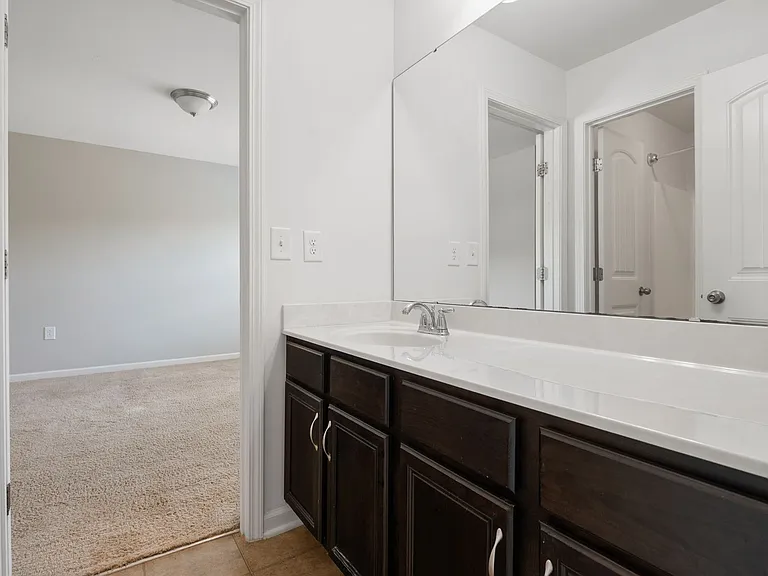 2708 Evanston Ave — Photo 15