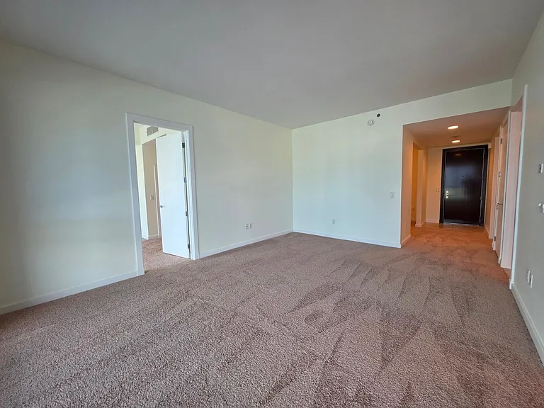 4525 Dean Martin Dr #2807 — Photo 4