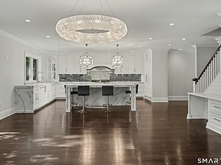 30 Brookridge Dr — Photo 3