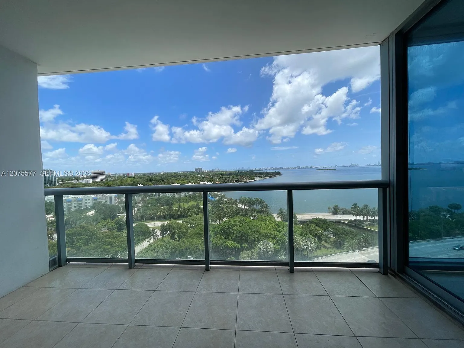 Blue Condo — Photo 2