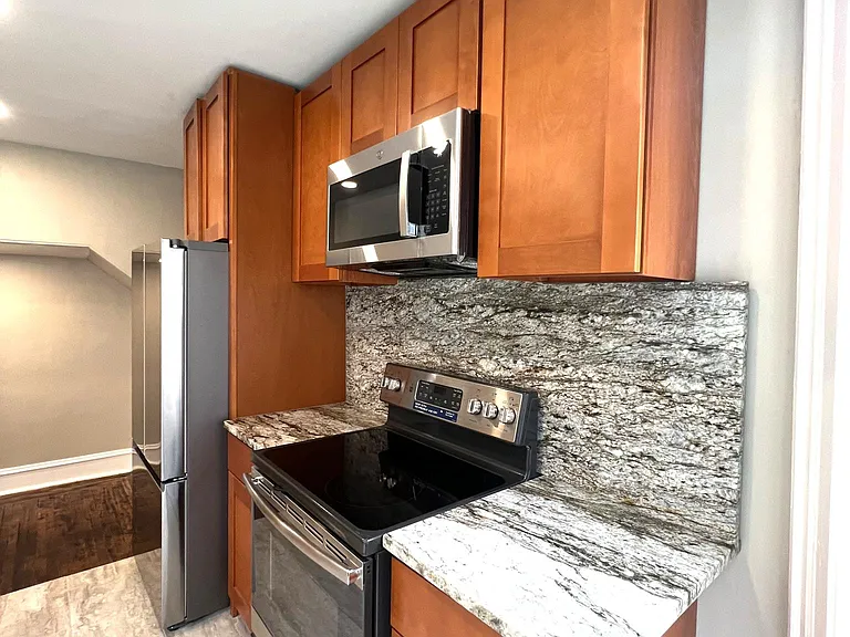 506 W Harvey St #1 — Photo 4