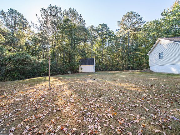 4th image of 200 Lake Amah Lee Rd