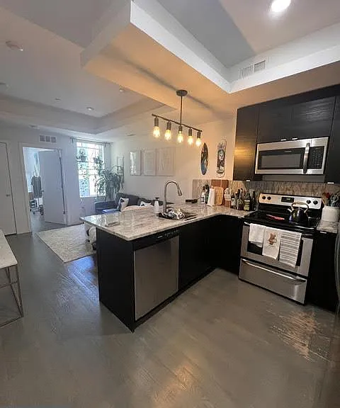 2204 Christian St #2 — Photo 3