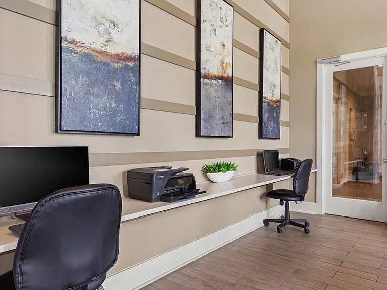 Park Place at Maguire Apartments — Photo 31