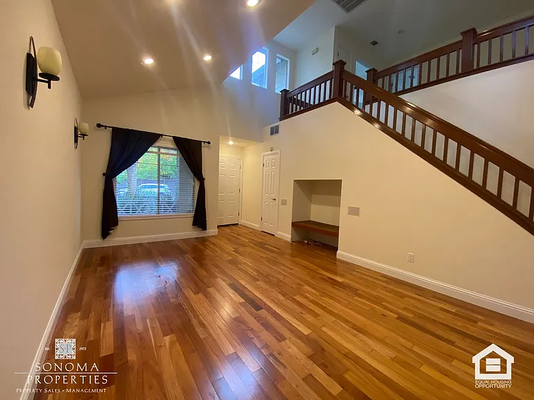 208 Todd Ave — Photo 11
