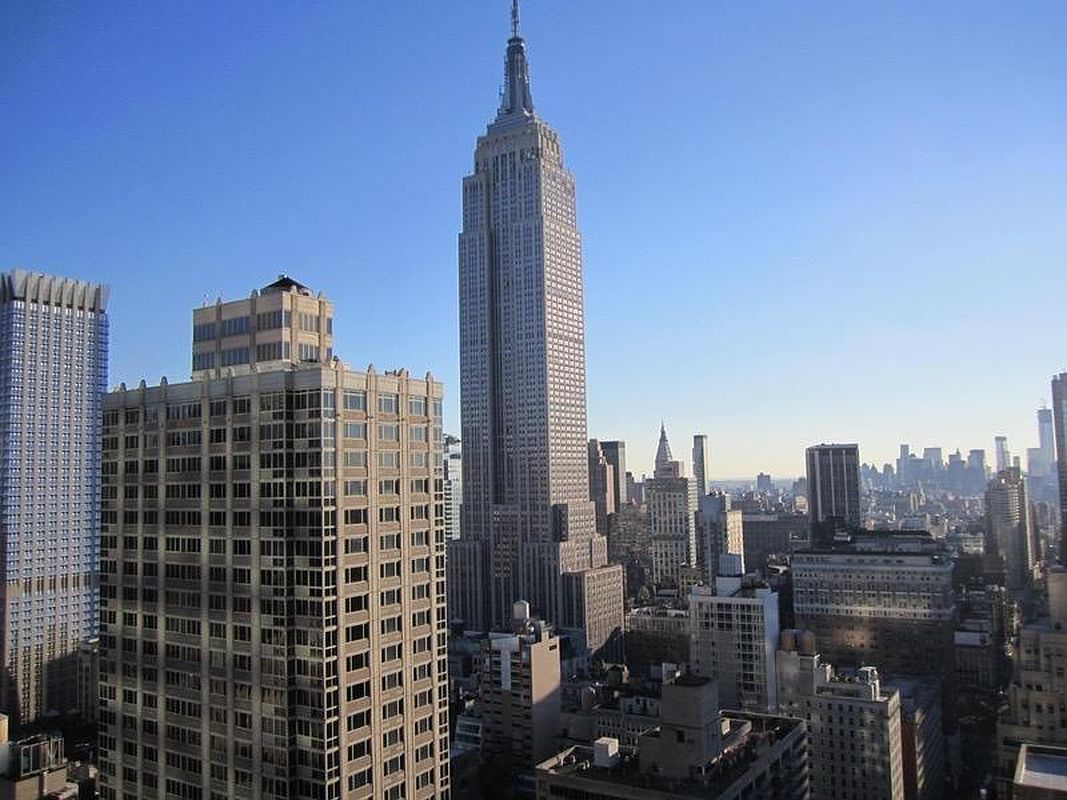 StreetEasy: Bryant Park Tower at 100 West 39th Street in Midtown South, 40F  - Sales, Rentals, Floorplans