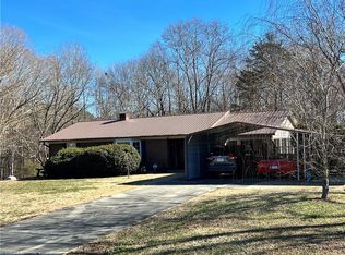 2334 Lake Lucas Rd, Sophia, NC 27350