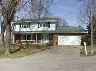 3323 Knob Ln NW, Rochester, MN 55901