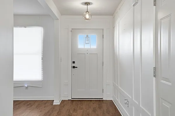 4599 Woodford Cir — Photo 1