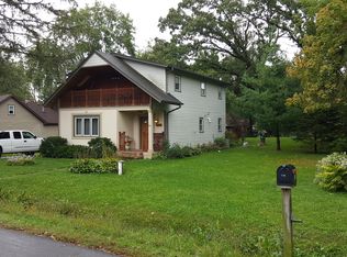 5215 Cleveland Dr, McHenry, IL 60050