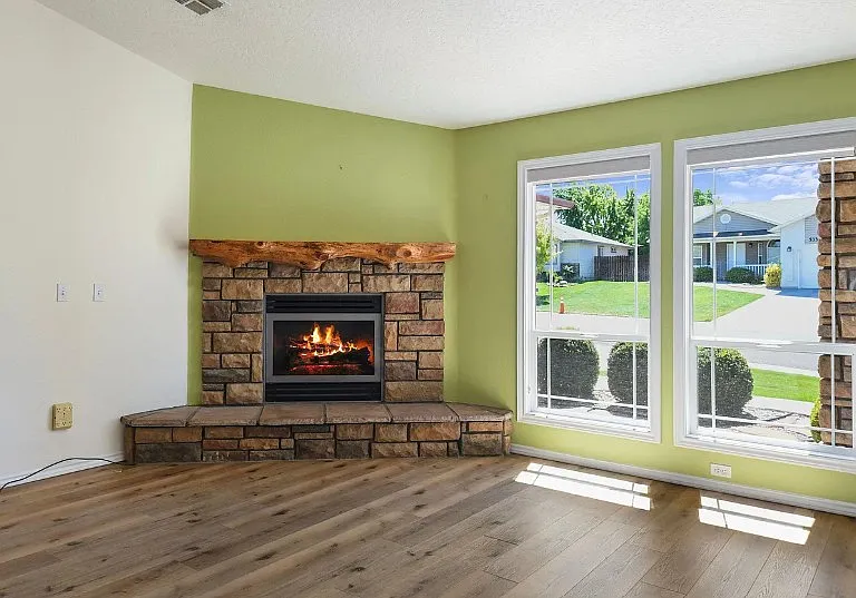 538 W Palmer Dr — Photo 5