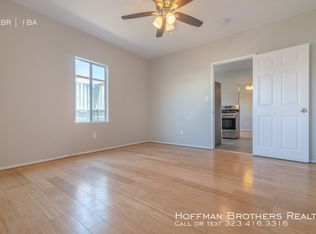 227 E 52nd St #4A, Los Angeles, CA 90011