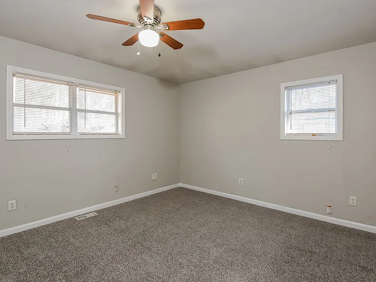 5734 Amalfi Way — Photo 11