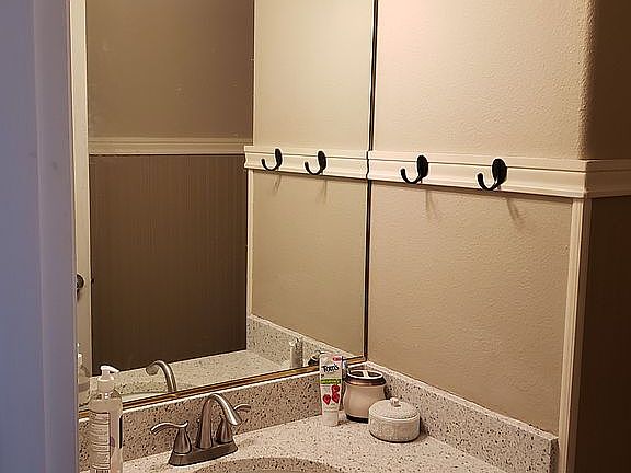 downstairs half bathroom