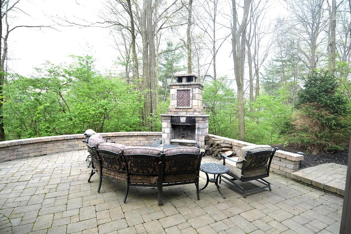 9442 Din Eidyn Dr photo 1