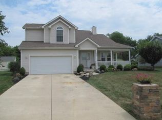 1927 Harris Ln, Xenia, OH 45385