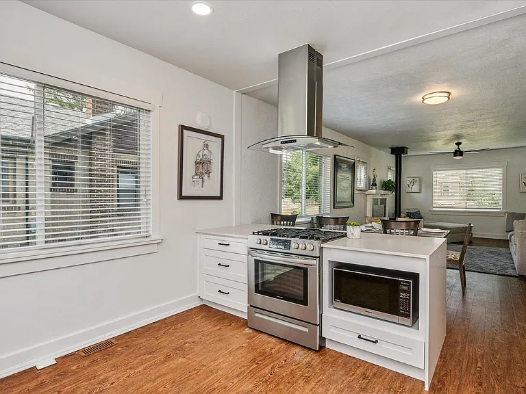 1434 N Perry St #UPPER — Photo 11