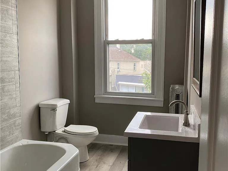 706 Northampton St #2 — Photo 8
