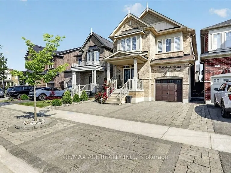 10 Andreeta Dr #MAIN — Photo 2