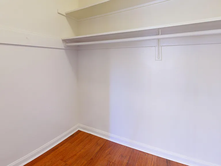 950 Franklin Street — Photo 5