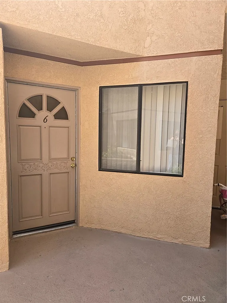 2 bed, 900 sqft, $2,680 — Photo 3