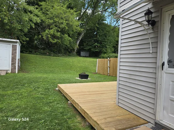 96 Cortland Cir #96, West Hartford, CT 06110