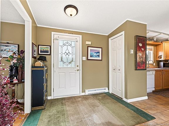3rd image of 9 Blue Ash St