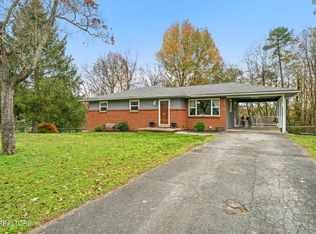 103 Miles St, Harriman, TN 37748