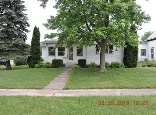 802 E Seminary Ave, Hoopeston, IL 60942