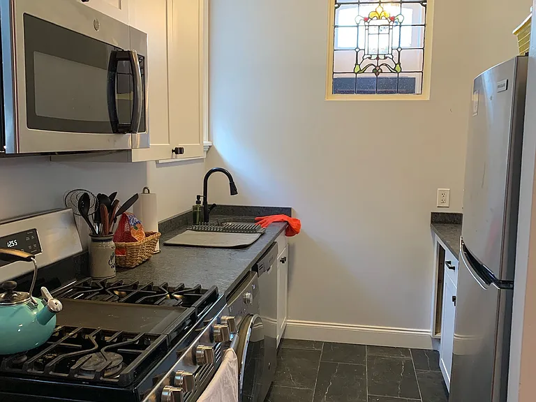 61 Clinton St #1 — Photo 13