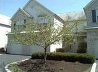 5561 Village Crossin, Columbus, OH 43026
