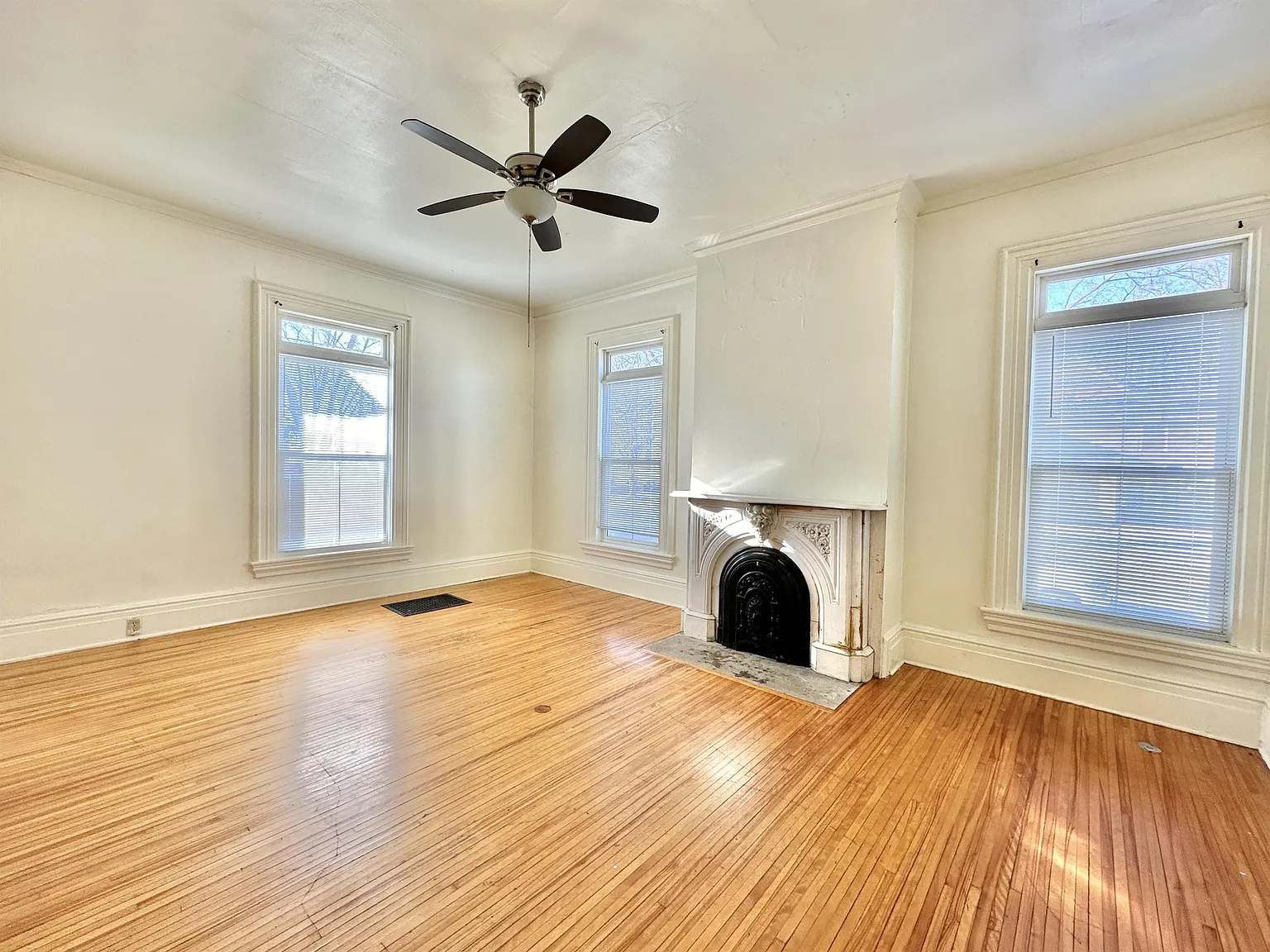 255 South Jackson Street - 1 — Photo 3