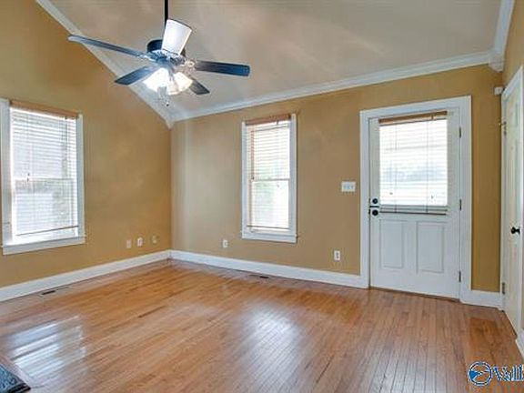 3rd image of 1313 Wells Ave SE