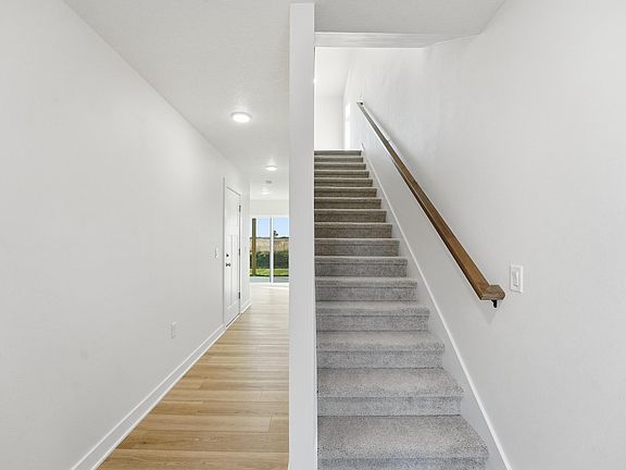 2nd image of 1356 Meadow Rose Pl