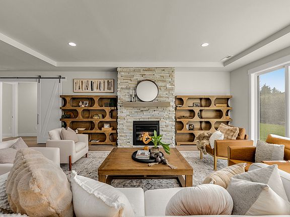 7th image of this home