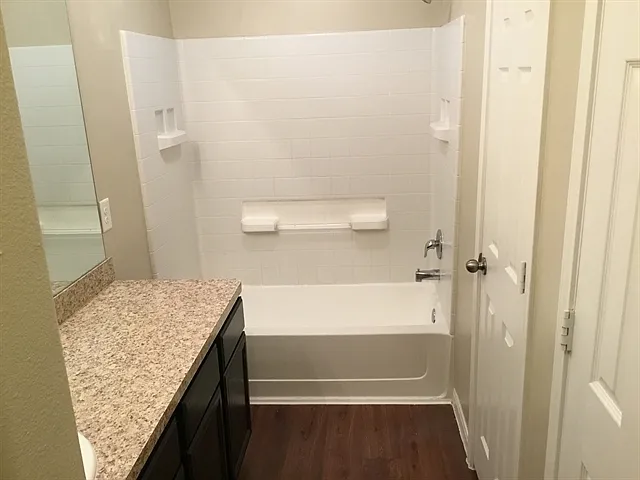 2519 Bammelwood Dr — Photo 9