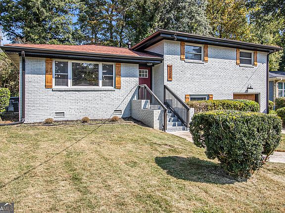 3rd image of 2508 Fontaine Cir