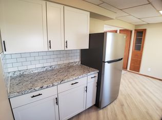 406 7th Ave W APT 3, Ellendale, MN 56026