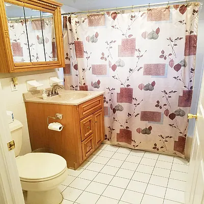 Rented by Awaye Realty Management LLC | media 22