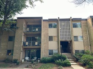 12202 Braxfield Ct APT 13, Rockville, MD 20852