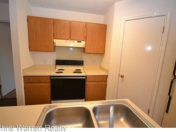 2nd image of 2304 Darnell Dr