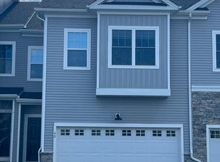 40 Lochiel Ln, Exton, PA 19341